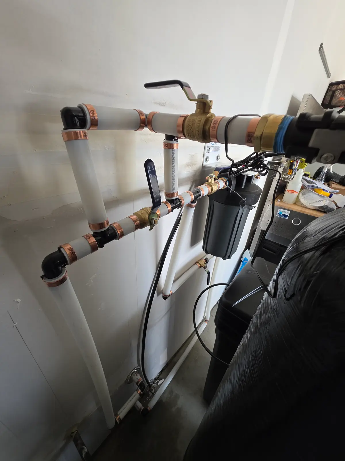 Clean copper repipe manifold installed by Revolution Plumbing